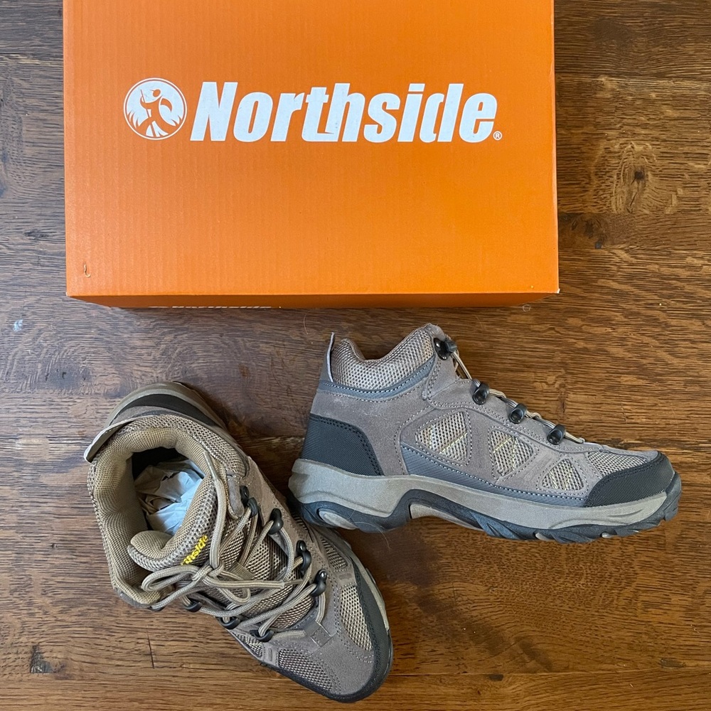 NWT Northside Caldera Junior Hiking Boot